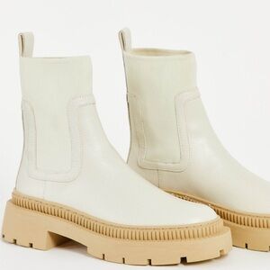 MANGO TRACK CHELSEA BOOTS